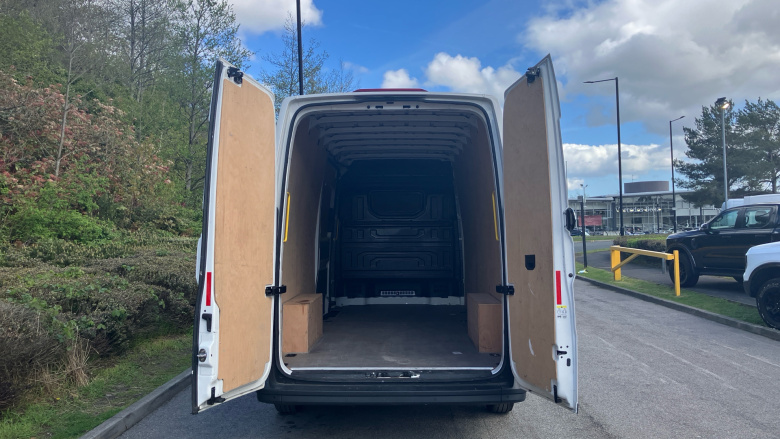 Volkswagen Crafter Cr35 Lwb Diesel 2.0 TDI 140PS Commerce Plus High Roof Van